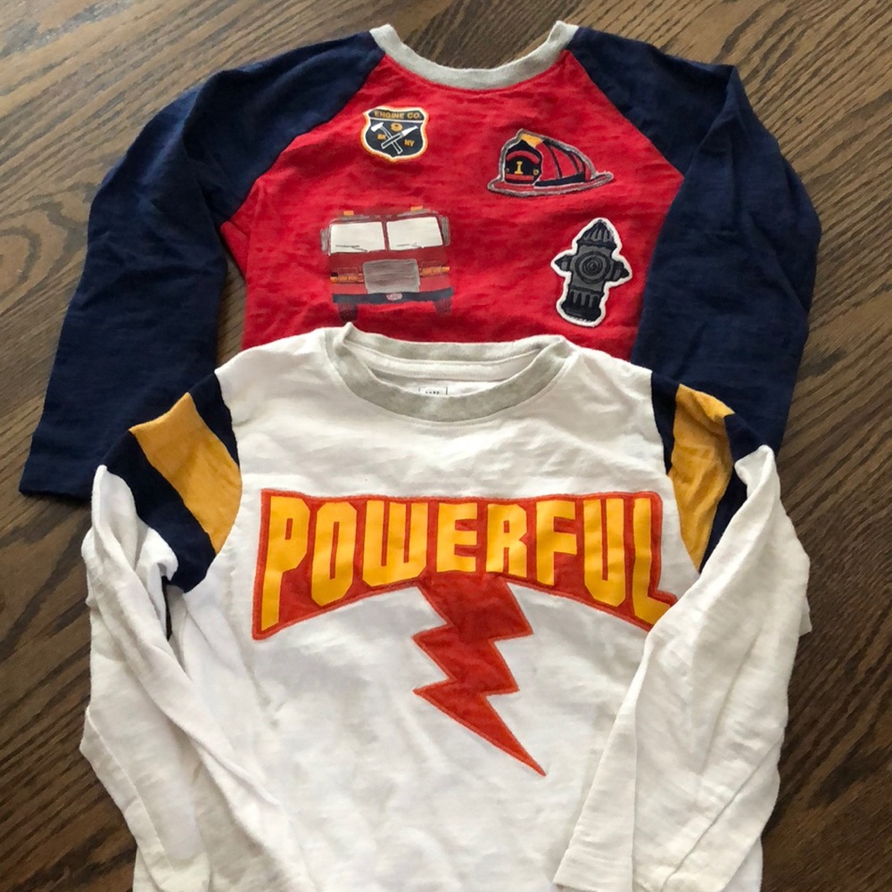 Gap 4T long sleeved shirts